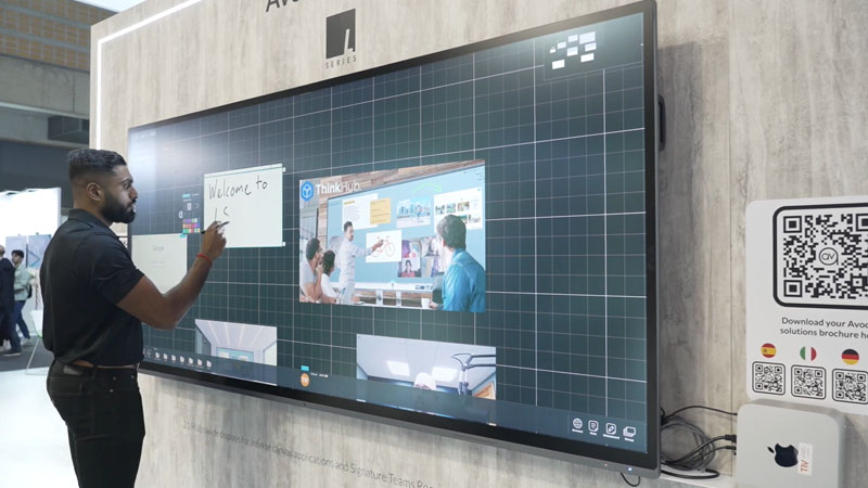 Showcasing the Ultra-wide L series displays at ISE 2023